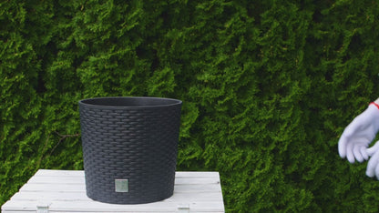 Happy Flower Blumentopf Rund RATTAN Optik mit Einsatz
